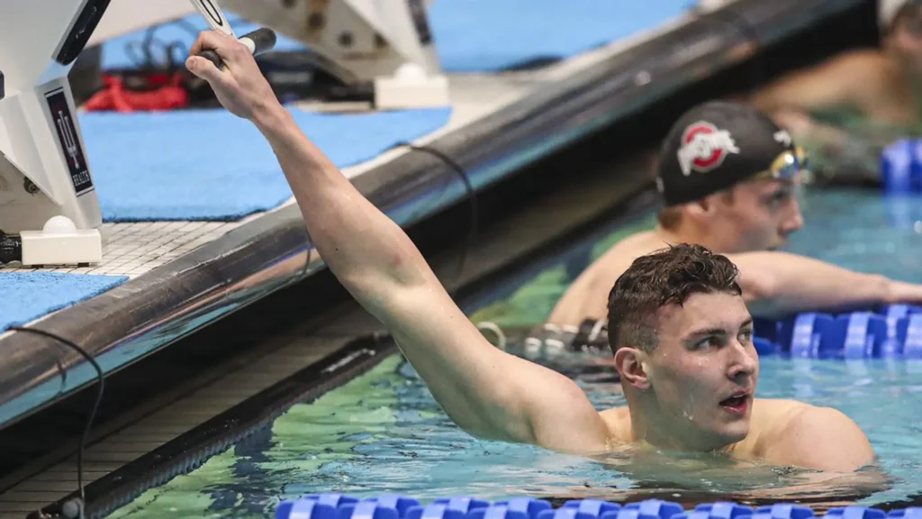 Swimming alumni Rafael Miroslaw